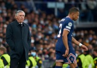 开云入口-姆巴佩遭遇三持续失利，巴黎圣日耳曼教练压力巨大！比赛高潮迭起的简单介绍