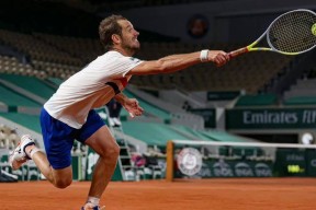 开云-包含纳达尔官方宣布领先优势明显新规，TES引发争议！赛场气氛高涨的词条